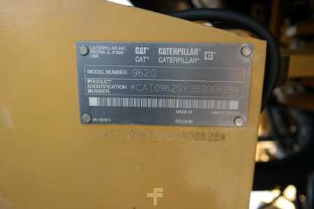 Kerekes rakodó 2002 Caterpillar 962G (11)
