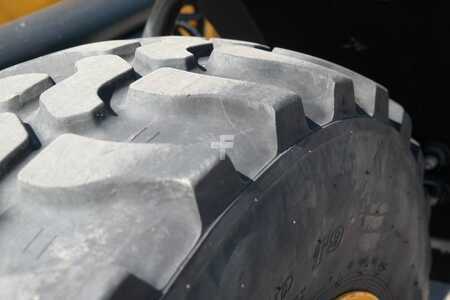 Hjullastare 2013 JCB 409ZX (9)