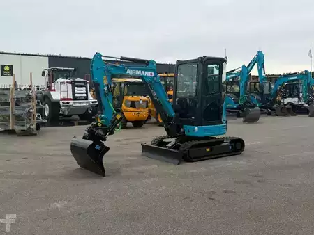 mini escavadeira 2026 Airman AX 26 U-7 (5)