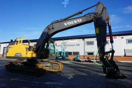 Koparki gąsienicowe 2015 Volvo EC 250 E NL (5)