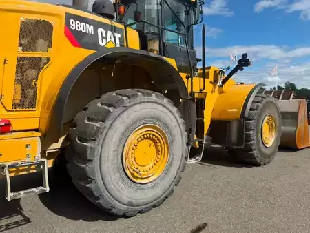 Kolové nakladače 2016 Caterpillar 980M (13)