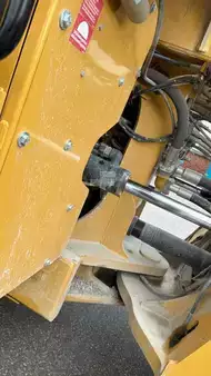 Kolové nakladače 2016 Caterpillar 980M (9)