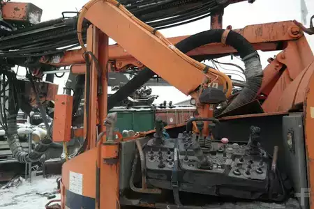 Rotary Drilling Rig 2001 Tamrock Scout 500 (15)