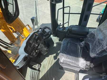 Chargeuse sur pneus 2011 Caterpillar 980H (8)