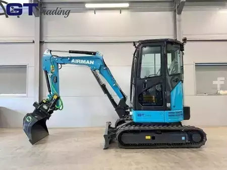 Mini excavadoras 2023 Airman AX 26 U-7 (1)