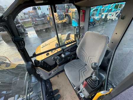 Koparki gąsienicowe 2015 Volvo ECR 88 D (11)