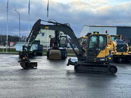 Koparki gąsienicowe 2015 Volvo ECR 88 D (3)