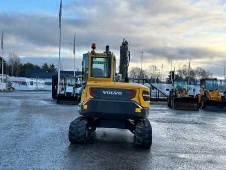 Koparki gąsienicowe 2015 Volvo ECR 88 D (9)