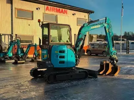 Mini excavadoras 2020 Airman AX 38 U-6 A (1)
