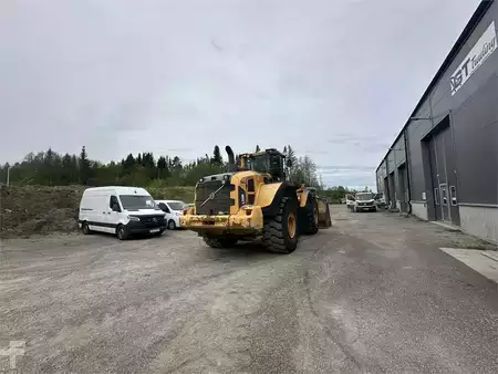 Ładowarki kołowe 2013 Volvo L250G (1)