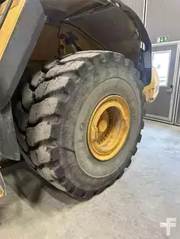 Ładowarki kołowe 2013 Volvo L250G (15)