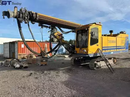 Rotary Drilling Rig 2004 Hausherr HSB 2000 (2)