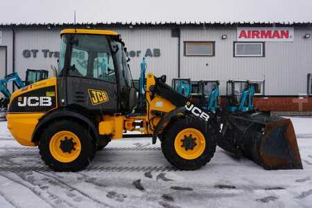 JCB 409