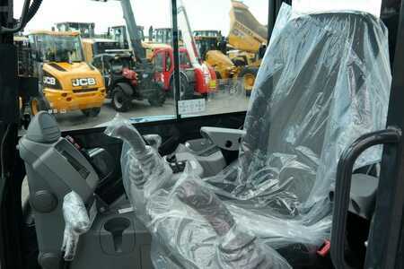 Mini excavadoras 2024 Airman AX55U-7 (5)