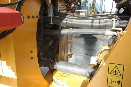 Ładowarki kołowe 2011 Volvo L220G (12)