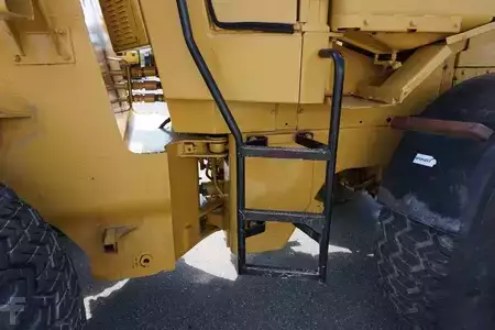 Wielladers 1983 Caterpillar 920 (16)
