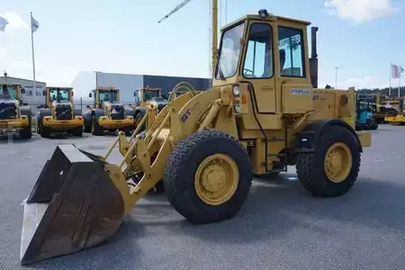 Wielladers 1983 Caterpillar 920 (6)