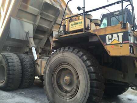 Rigid Dump Trucks 2002 Caterpillar 775 D (9)