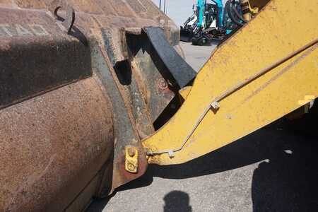 Chargeuse sur pneus 2013 Caterpillar 972 K (10)