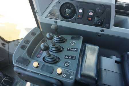 Chargeuse sur pneus 2013 Caterpillar 972 K (17)