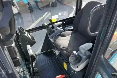 Mini-koparki 2021 Airman AX19-7 *Få Timmar* (10)