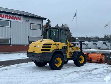 Ładowarki kołowe 2018 Yanmar V 120 (5)