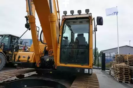 Korečková rýpadla 2015 Hyundai R260LC-9A (18)