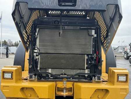 Chargeuse sur pneus 2015 Caterpillar 980 M (10)