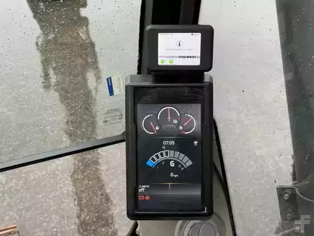 Koparki gąsienicowe 2015 Volvo EC 250 E NL (16)