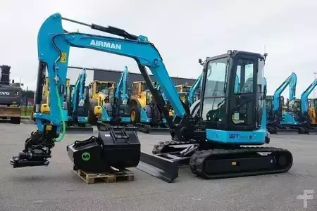 Mini excavadoras 2025 Airman AX 55 U-6 A (2)