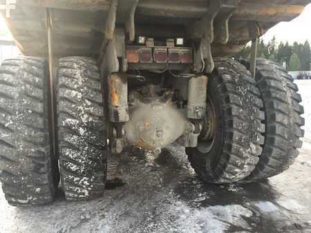 Dumpperit 2003 Komatsu HD405-6 (6)