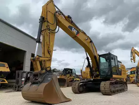 Rupsgraafmachines 2018 Caterpillar 330F F VAH (1)