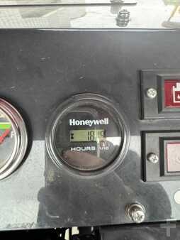 Minikraner 2023 Unic B/780.3-TV crane new (9)