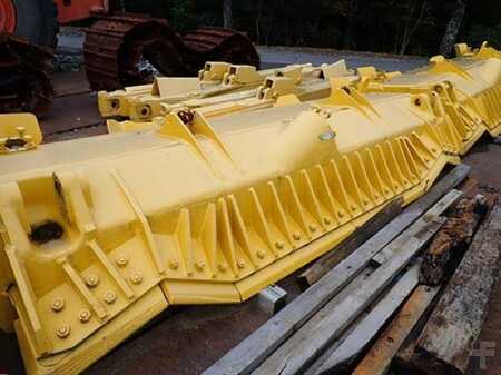 Bulldózerek 2023 Komatsu D155 AX-8, Modell 2023 , Around 1,000 Hrs.FOR SALE ! (3)