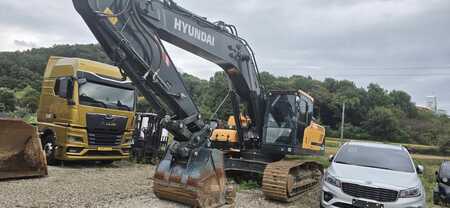 Bæltegraver 2024 Hyundai HX320 A (1)