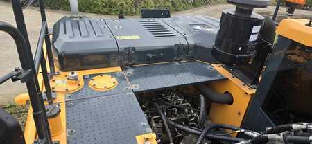 Bæltegraver 2024 Hyundai HX320 A (4)