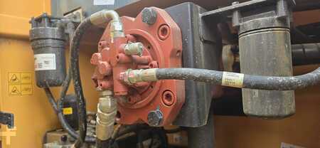 Bæltegraver 2024 Hyundai HX320 A (6)