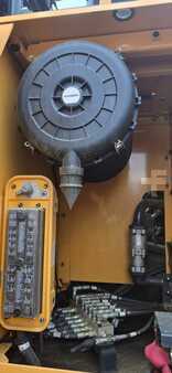 Bæltegraver 2024 Hyundai HX320 A (7)