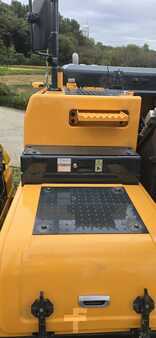 Bæltegraver 2024 Hyundai HX320 A (8)