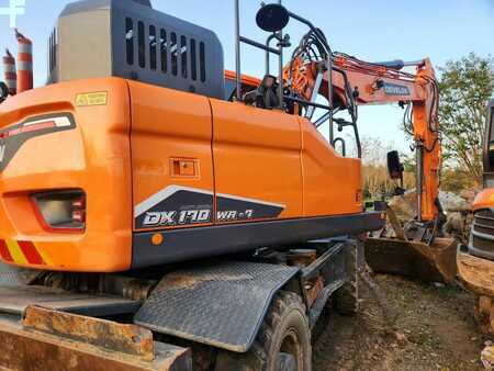 Escavadora de rodas 2023 Doosan Develon- DX170WR-7 (1)