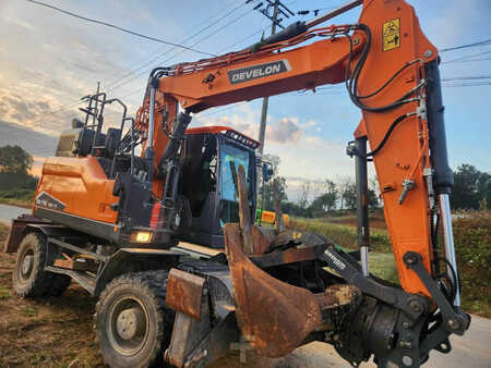 Escavadora de rodas 2023 Doosan Develon- DX170WR-7 (2)