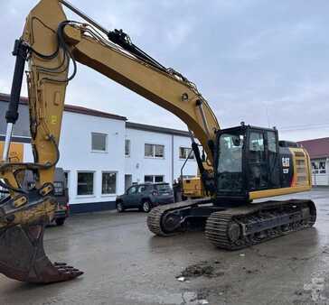Korečková rýpadla 2017 Caterpillar 323 FLN (3)