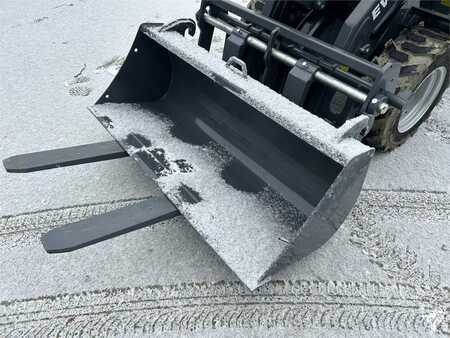 Miscelaneo 2025 Everun Hoflader elektrisch (10)