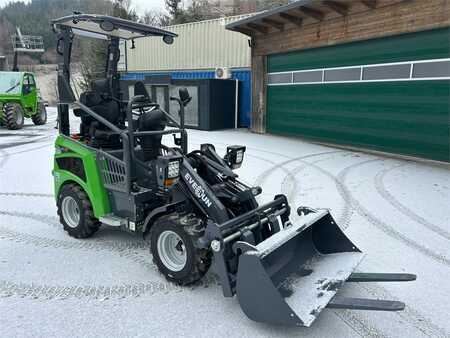 Miscelaneo 2025 Everun Hoflader elektrisch (2)