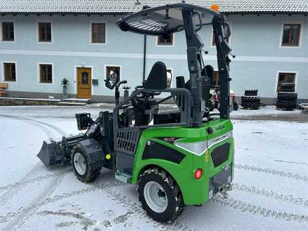 Miscelaneo 2025 Everun Hoflader elektrisch (4)