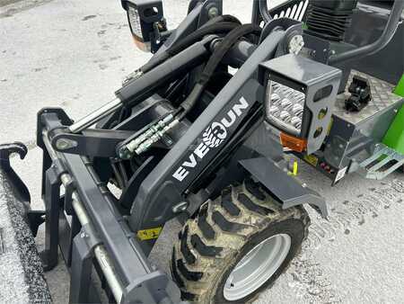 Miscelaneo 2025 Everun Hoflader elektrisch (8)