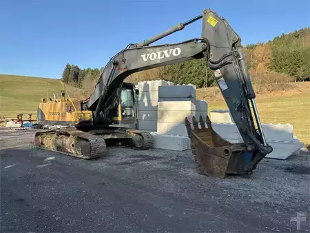 Escavatori cingolati 2007 Volvo  (1)