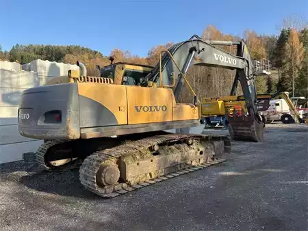 Escavatori cingolati 2007 Volvo  (2)