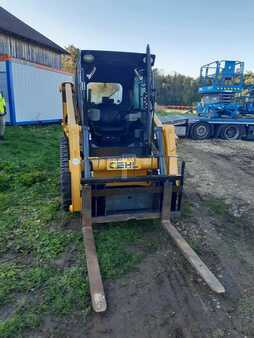 Kompaktlader 2019 Gehl RT 175 (2)