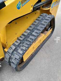 Kompaktlader 2020 Gehl RT 165 (5)